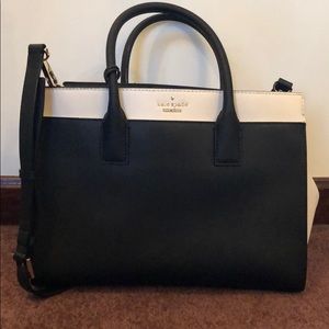 Kate Spade black and white pocket book